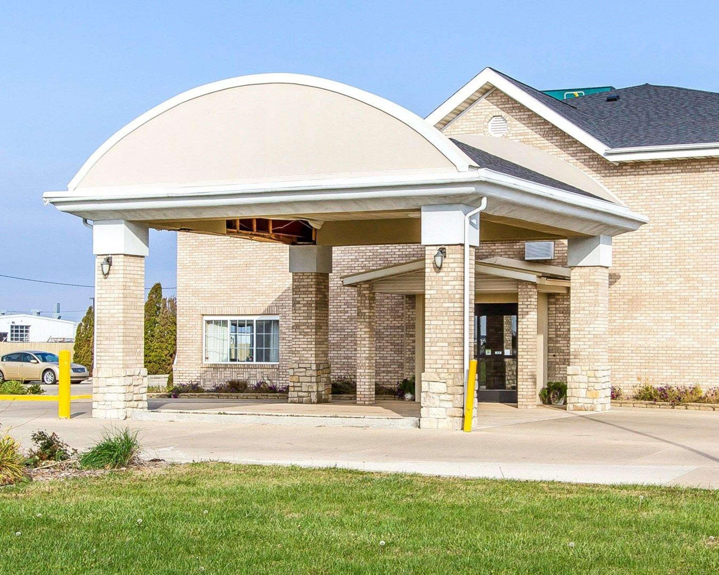 Quality Inn Pontiac Il Exterior foto