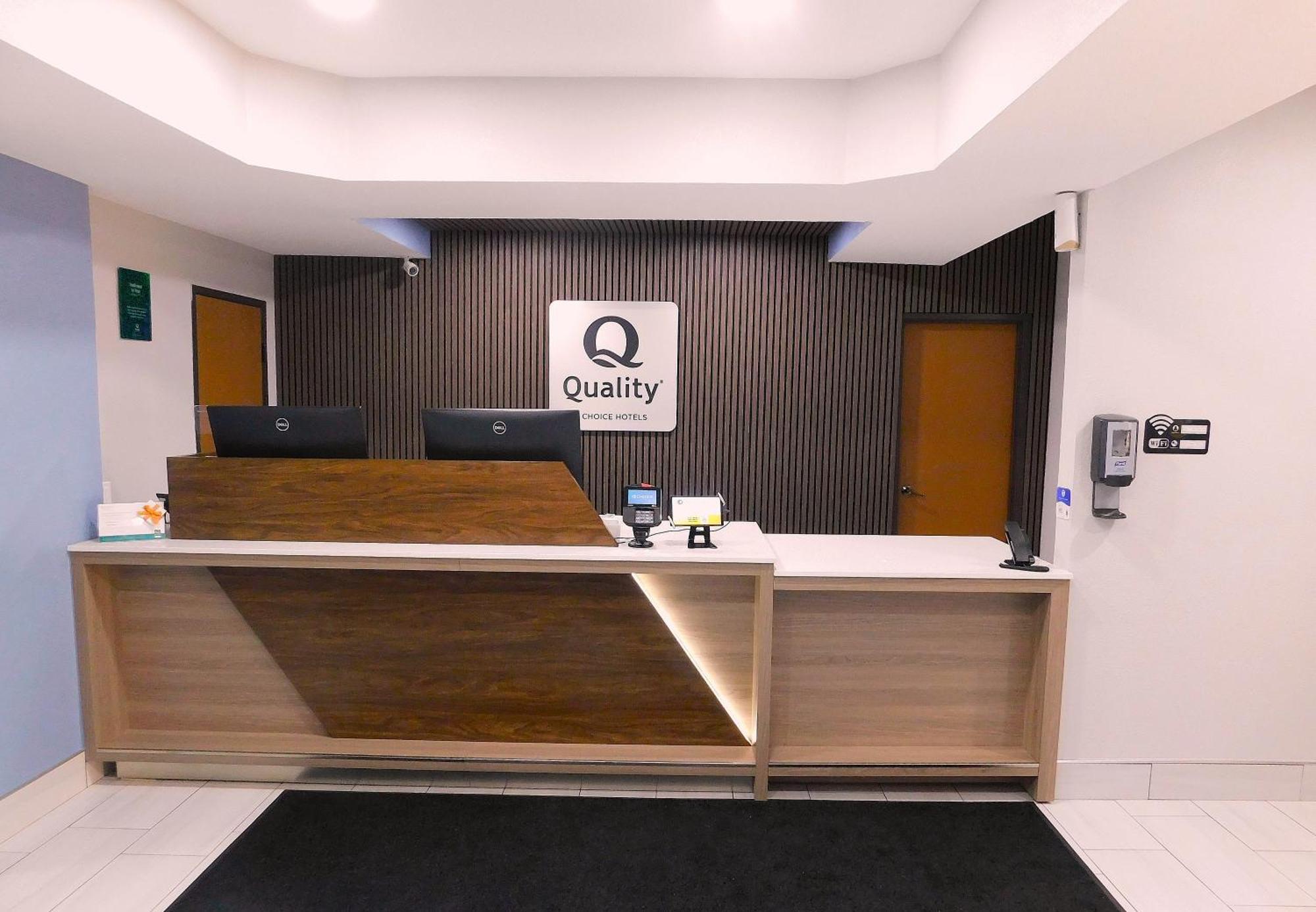 Quality Inn Pontiac Il Exterior foto
